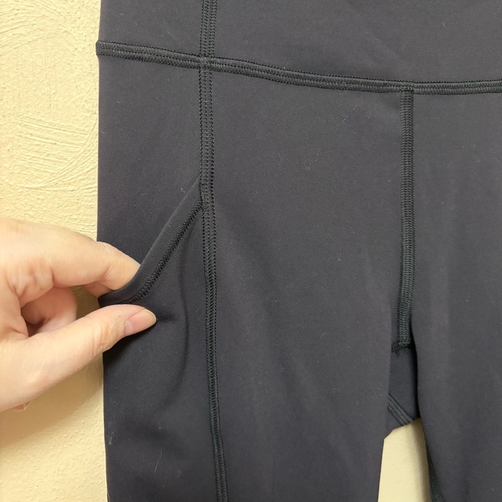 Lululemon Invigorate High-Rise Crop 23" Black Size 2 W6BDVS - Picture 11 of 14